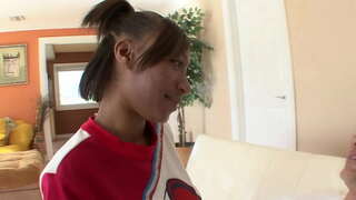 Қара жас жанкүйер бойжеткендер трахаются ақ футбол жаттықтырушысы