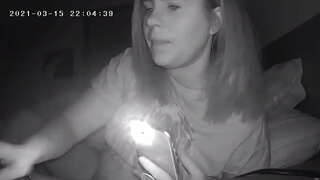 Tetona Milf Destruye Su Clítoris a la hora de Acostarse Hidden Cam