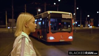 BLACKEDRAW Ngomhla wakhe indlela ekhaya wathabatha a detour kuba abanye BBC BLACKEDRAW Ngomhla wakhe indlela ekhaya wathabatha a detour kuba abanye BBC